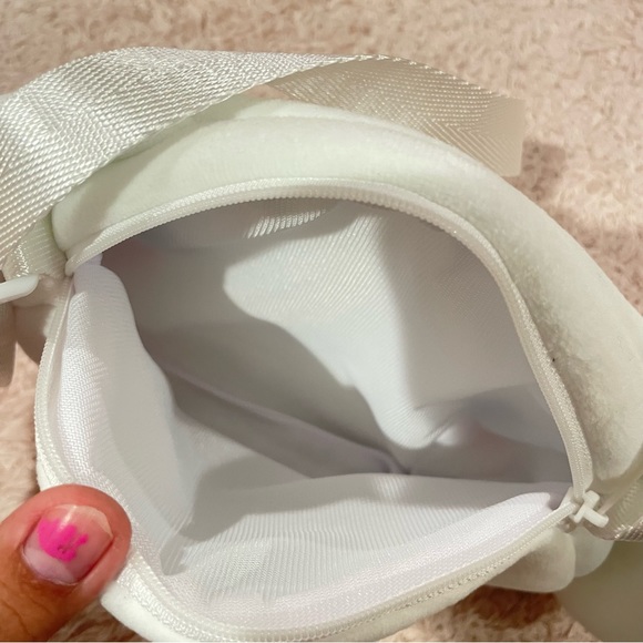 Cinnamoroll Plush Crossbody Bag - Picture 3 of 5